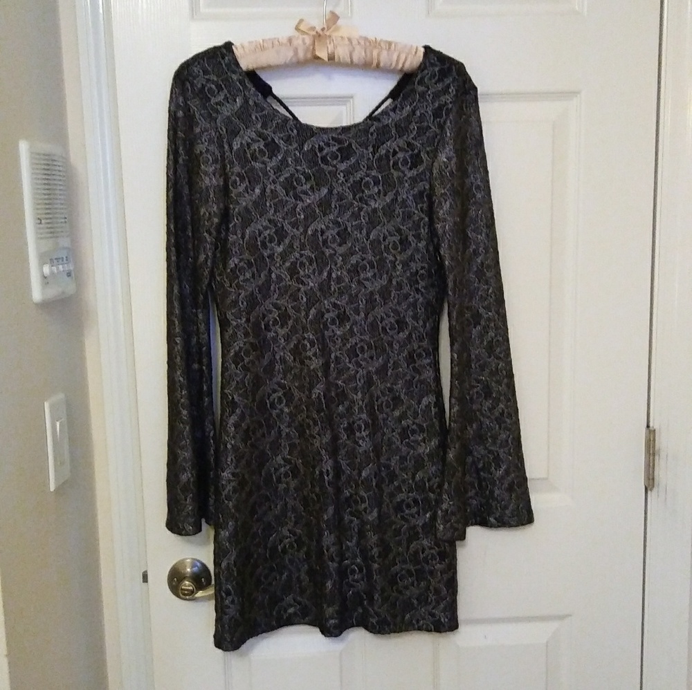 Nightcap Priscilla Metallic Lace Dress - Picture 5 of 8